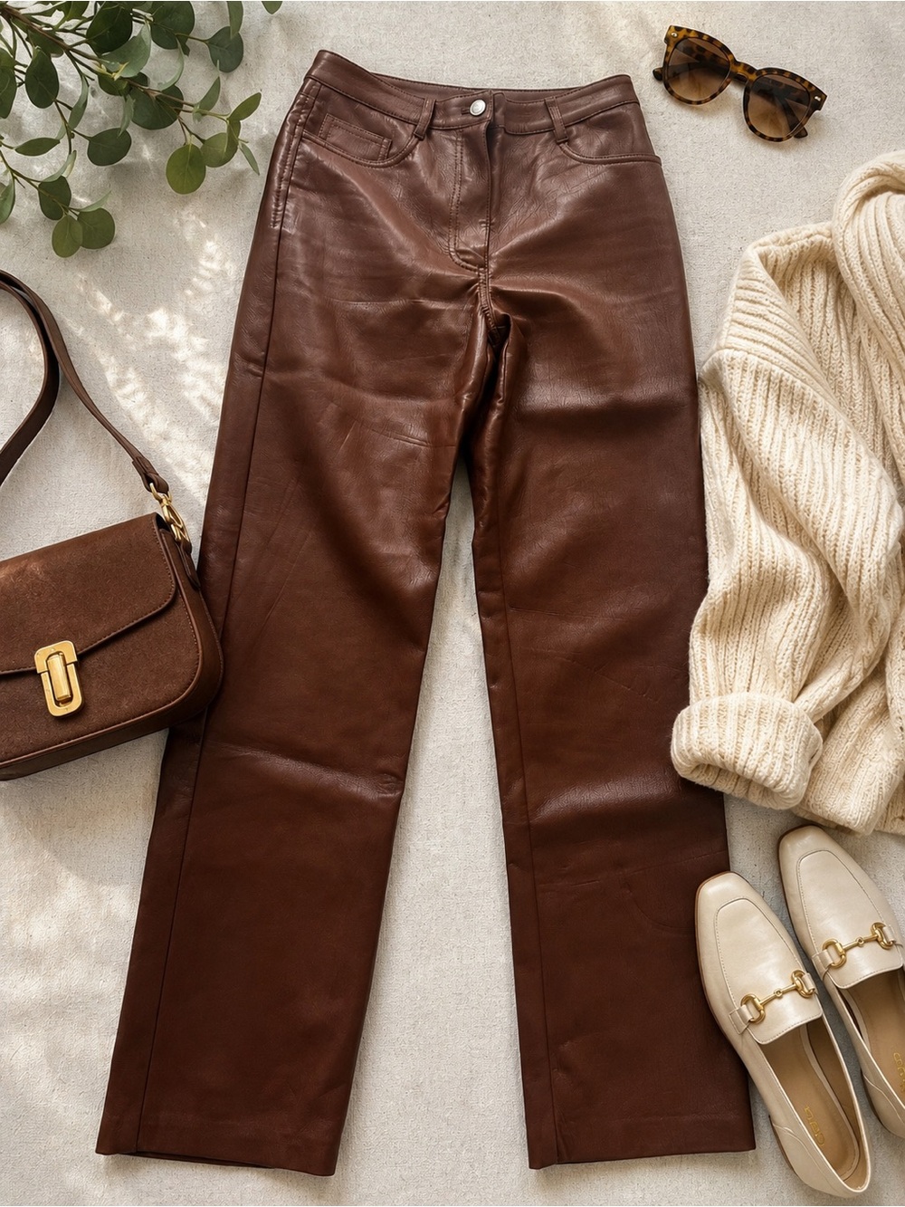 Wilfred Aritzia Brown Faux Leather Straight Leg Pants Vegan Leather Size 4